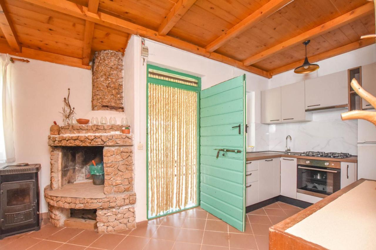 House Oliva Villa Tkon Luaran gambar
