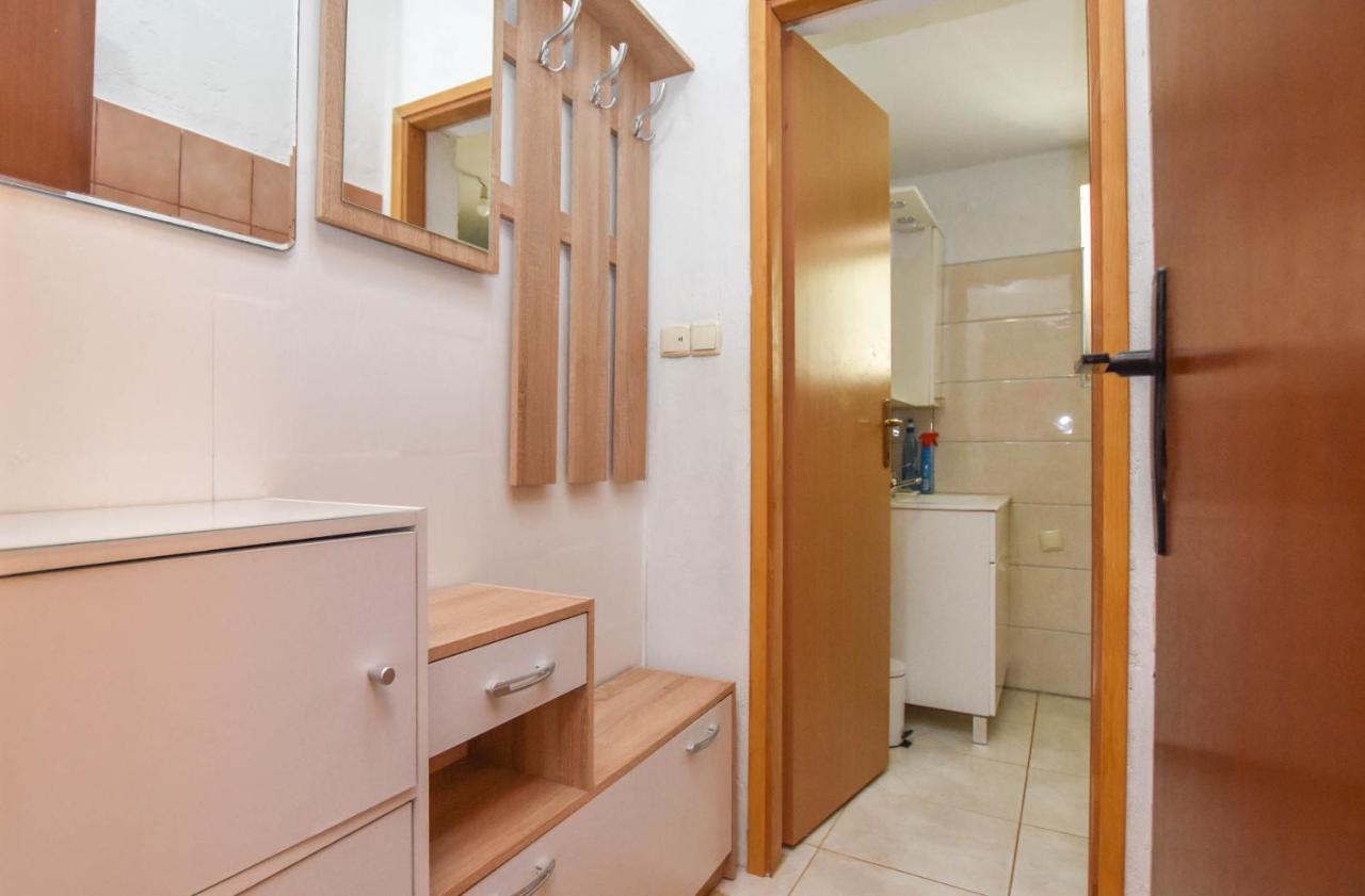 House Oliva Villa Tkon Luaran gambar
