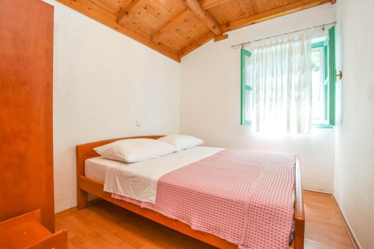 House Oliva Villa Tkon Luaran gambar