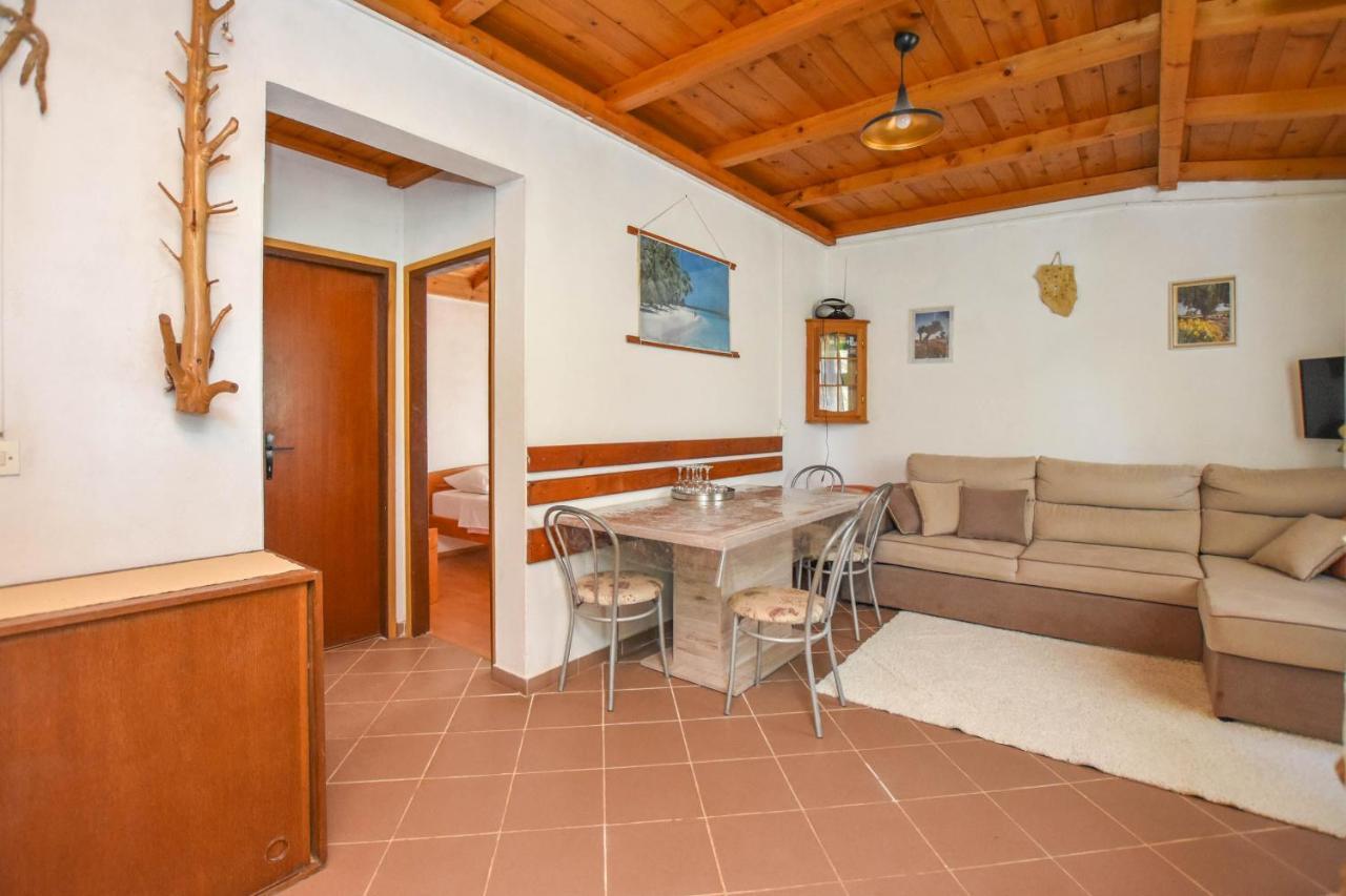 House Oliva Villa Tkon Luaran gambar